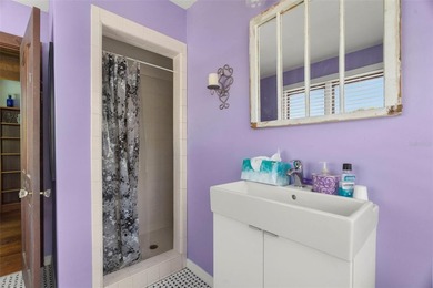 Opportunities like this don't come around often in Palm Harbor. - photo 31