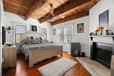 Opportunities like this don't come around often in Palm Harbor. - photo 32