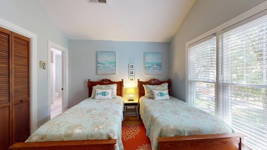 Enjoy waterfront living in this charming lakefront property - photo 48