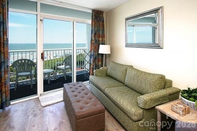Beautiful Views from this Direct Ocean Front Condo in Fabulous - photo 3