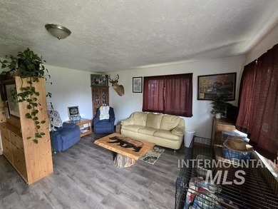 If you've been dreaming of an off-grid lifestyle, this is your - photo 6