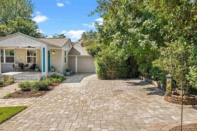 Coastal Sophistication in the Heart of East Hill - Steps from - photo 2