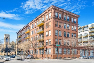 Lake Michigan - Cook County Condo For Sale in Chicago Illinois