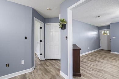 Beautifully updated 3-bedroom, 2-bath home with a spacious bonus - photo 12