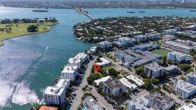 Expansive 15,156 SF triangular lot centrally located in Bay - photo 12