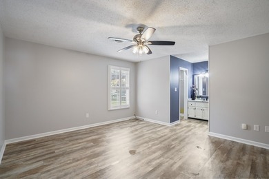Beautifully updated 3-bedroom, 2-bath home with a spacious bonus - photo 13