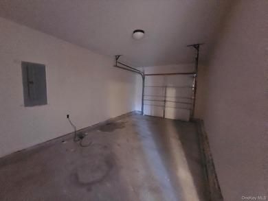 Great Starter Ranch House for 1st Time Buyer with 1,308 Square - photo 14