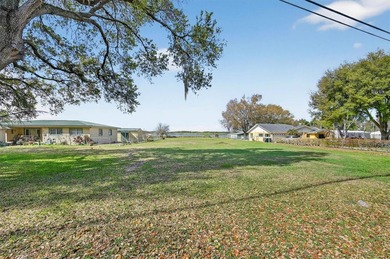 Lakefront homesite with 70 FEET OF LAKEFRONTAGE on BEAUTIFUL - photo 16