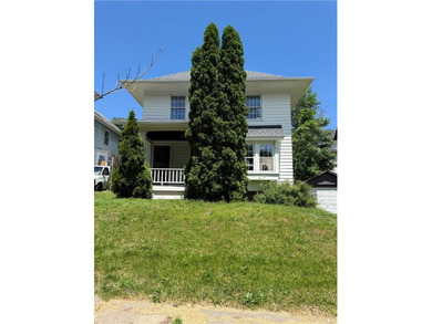 Excellent owner-occupant or investment opportunity! This duplex - photo 18