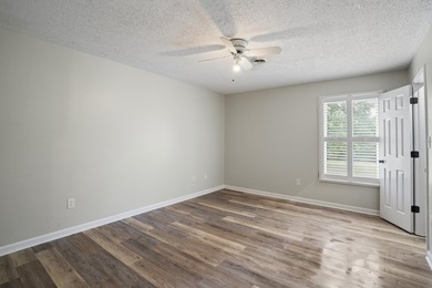 Beautifully updated 3-bedroom, 2-bath home with a spacious bonus - photo 21