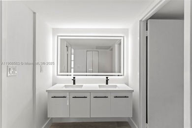 Exceptional Fully Remodeled Condo! . 2 Bedroom and 2 Bathroom - photo 21