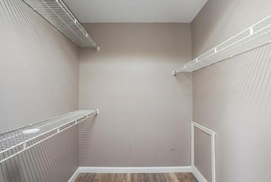 Beautifully updated 3-bedroom, 2-bath home with a spacious bonus - photo 23