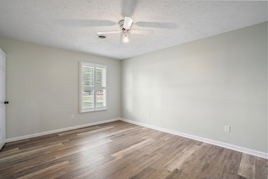 Beautifully updated 3-bedroom, 2-bath home with a spacious bonus - photo 24