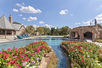Introducing one of the most majestic gated estate properties in - photo 33