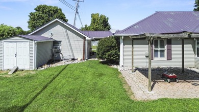 Beautifully updated 3-bedroom, 2-bath home with a spacious bonus - photo 35