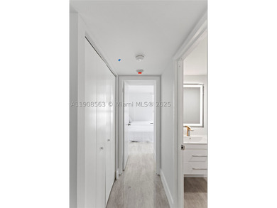 Exceptional Fully Remodeled Condo! . 2 Bedroom and 2 Bathroom - photo 36