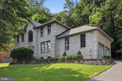 Welcome to this exceptional all-brick Colonial nestled on one of - photo 2