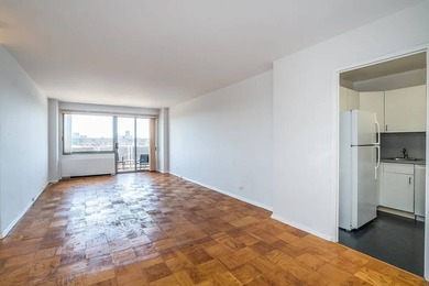 Welcome to this spacious 1bedroom, 1bath coop located in the - photo 7