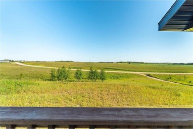 Discover your own private retreat on Third Silver Lake! This - photo 4