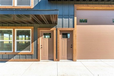 Discover your own private retreat on Third Silver Lake! This - photo 10