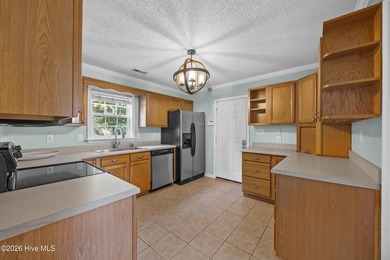 Welcome to 127 Trailwood Drive! If you've been looking for a - photo 12