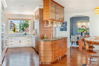 This exceptional waterfront residence on Greenwich Bay offers - photo 14