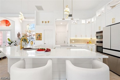 Luxury Waterfront Estate on a Rare Triple Lot - Fully Furnished - photo 31