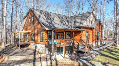 Custom Log Cabin Near Lake Hartwell Beautiful custom-built log - photo 2