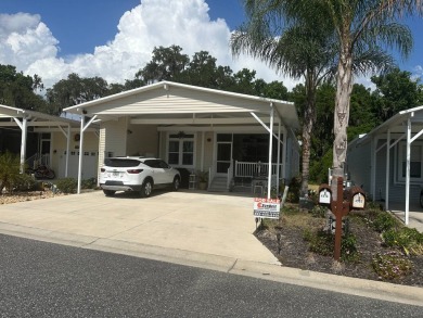 Lake Home For Sale in Leesburg, Florida