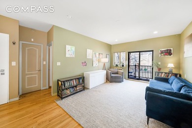 Welcome to this spacious 3 bedroom condo with a huge private - photo 2