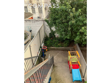 Welcome to this spacious 3 bedroom condo with a huge private - photo 6