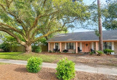 Four bedroom two bath brick home with an inground swimming pool - photo 1