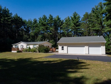 Castle Rock Lake Home For Sale in Mauston Wisconsin