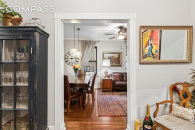 RARE TOP FLOOR TREASURE A gracious entry foyer invites you into - photo 2