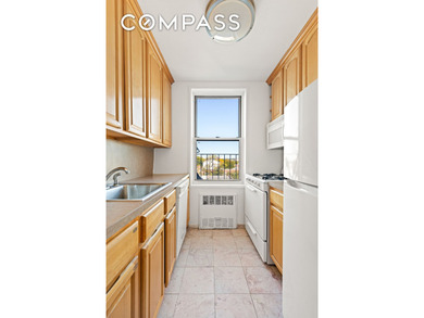 Corner 2BR/2BA Co-op with Flow and Light in Prime Midwood Unit - photo 10