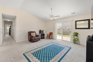 Enjoy easy coastal living in this one-level home on a cul-de-sac - photo 3