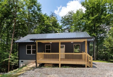 BRAND NEW CONSTRUCTION! A new home by one of Murphy's best home - photo 1