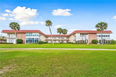 Lake Condo For Sale in Vero Beach, Florida