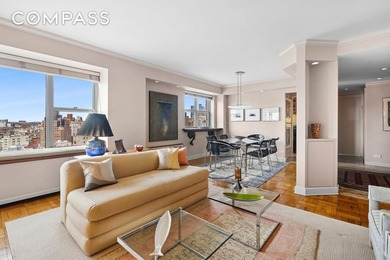 Perched high above Greenwich Village's Gold Coast, this - photo 2