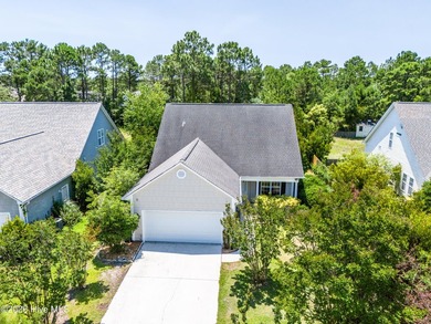 Welcome to this beautifully designed 4-bedroom, 3-bathroom home - photo 4