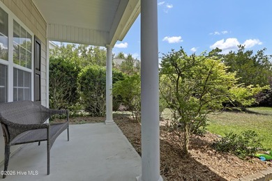 Welcome to this beautifully designed 4-bedroom, 3-bathroom home - photo 5