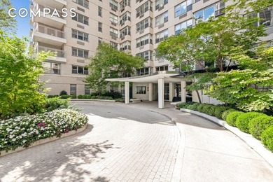 Perched high above Greenwich Village's Gold Coast, this - photo 7