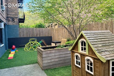 Welcome to this sun-splashed, refined and beautifully renovated - photo 14