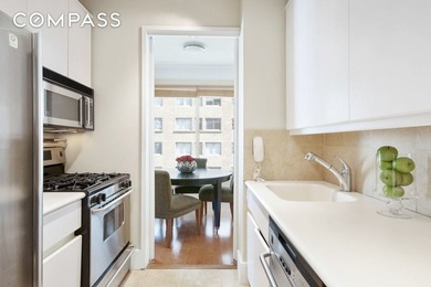 Rare & Luxurious Corner 1-Bedroom with Private Balcony at The - photo 4