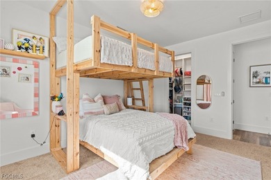 Wow, what a beautiful house! As you arrive, the home's curb - photo 18