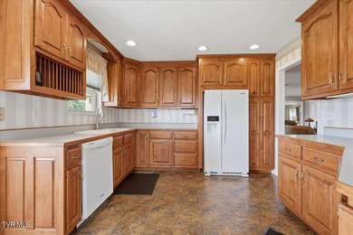 Patriot Hills Golf Course home!!! Immaculate home and first time - photo 20