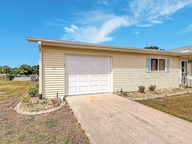 Welcome to this wonderful Gated Community! This well-maintained - photo 7