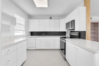 Discover comfortable living in this thoughtfully appointed - photo 11