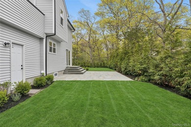 Must-see, fully renovated Hampton Bays home offering - photo 15