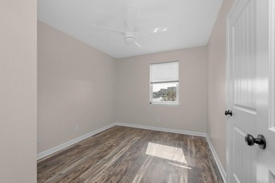 Here is the unicorn waterfront property you've been looking for! - photo 18